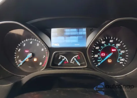 2014 Ford Focus Se z USA, uszkodzony, nr VIN 1FADP3F2XEL368253